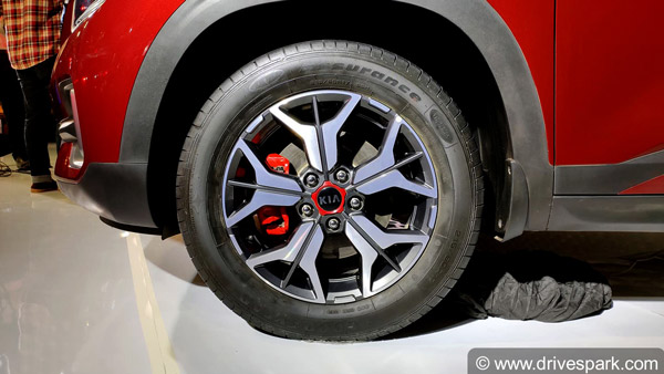 விற்பனையில் கெத்து காட்டும் Kia Seltos... அடேங்கப்பா... ஒரே மாசத்துல இத்தனை கார்கள் சேல்ஸ் ஆயிருக்கா?