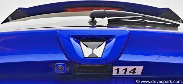 எக்ஸ்யூவி400 என்ற பெயரில் மஹிந்திரா எலக்ட்ரிக் எஸ்யூவி காரா!! 2023இல் விற்பனைக்கு வரவுள்ளதாம்! எக்ஸ்யூவி400 என்ற பெயரில் மஹிந்திரா எலக்ட்ரிக் எஸ்யூவி காரா!! 2023இல் விற்பனைக்கு வரவுள்ளதாம்!