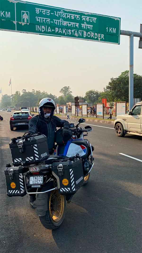 தொடரும் பயணம்... உலகம் சுற்றும் தல அஜித்தின் புதிய படங்கள்! இது வேற லெவல் அப்டேட்டுங்க! தொடரும் பயணம்... உலகம் சுற்றும் தல அஜித்தின் புதிய படங்கள்! இது வேற லெவல் அப்டேட்டுங்க!