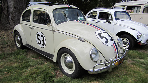 திரைப்படங்களால் வேர்ல்டு ஃபேமஸான கார் மாடல்கள்... நிறைய கார்கள் இந்த பட்டியல் இருக்குங்க!