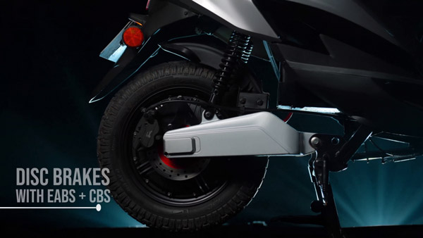 ஓலா எலெக்ட்ரிக் ஸ்கூட்டருக்கு புதிய ஆப்பு... ஒற்றை சார்ஜில் 120 கிமீ போகும்... EeVe Soul இந்தியாவில் அறிமுகம்!