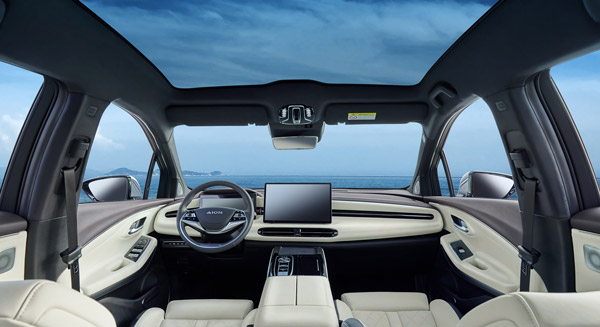 சீனாவில் அடுத்த மாதம் அறிமுகம்... ஒரு முற சார்ஜ் பண்ணா 1000 கிமீ போகும்... இப்படி ஒரு இ-கார் இங்கே வர மாட்டிக்குதே!