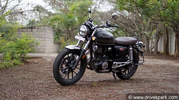 H’ness CB350 மாடலில் புதிய சிறப்பு பதிப்பு! நாளை அறிமுகம் செய்கிறது Honda... Royal Enfield-க்கு கூடுதல் நெருக்கடி!