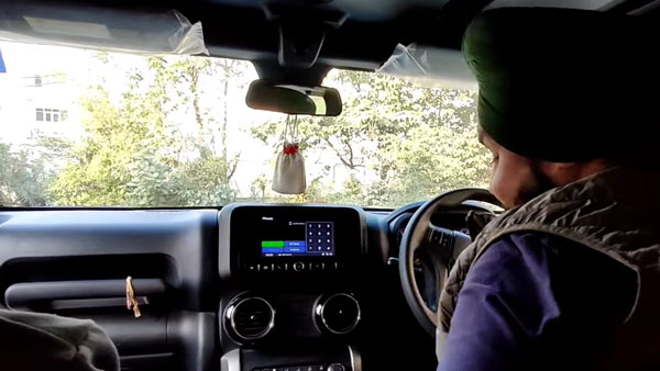 மஹிந்திரா தாரில் சிஎன்ஜி தொகுப்பை பொருத்தினால் என்ன ஆகும்? விளக்கும் வீடியோ இதோ உங்கள் பார்வைக்காக!