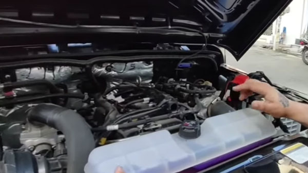 எலக்ட்ரிக் கார்களில் உடனடியாக அதிக வேகம் கிடைக்க இதுதான் காரணமா!! எரிபொருள் என்ஜின் கார்களை விட பெஸ்ட் தானா?