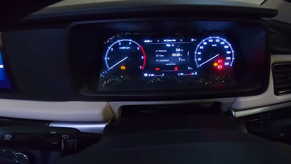 விலை குறைவான மஹிந்திரா எக்ஸ்யூவி700 கார் இப்படிதான் இருக்கும்!! சக்கரங்கள் மட்டும்தான் வேறயா? - வீடியோ விலை குறைவான மஹிந்திரா எக்ஸ்யூவி700 கார் இப்படிதான் இருக்கும்!! சக்கரங்கள் மட்டும்தான் வேறயா? - வீடியோ