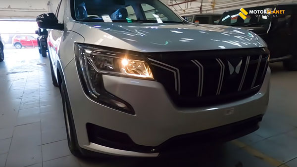 விலை குறைவான மஹிந்திரா எக்ஸ்யூவி700 கார் இப்படிதான் இருக்கும்!! சக்கரங்கள் மட்டும்தான் வேறயா? - வீடியோ விலை குறைவான மஹிந்திரா எக்ஸ்யூவி700 கார் இப்படிதான் இருக்கும்!! சக்கரங்கள் மட்டும்தான் வேறயா? - வீடியோ