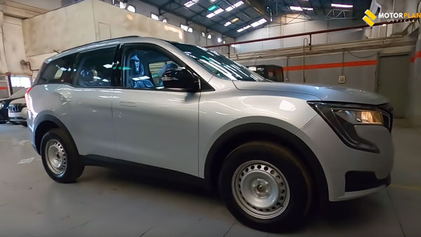 விலை குறைவான மஹிந்திரா எக்ஸ்யூவி700 கார் இப்படிதான் இருக்கும்!! சக்கரங்கள் மட்டும்தான் வேறயா? - வீடியோ விலை குறைவான மஹிந்திரா எக்ஸ்யூவி700 கார் இப்படிதான் இருக்கும்!! சக்கரங்கள் மட்டும்தான் வேறயா? - வீடியோ