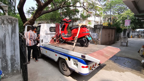 தவம் இருந்து வாங்கிய ஓலா மின்சார ஸ்கூட்டர்... சொட்டையும், வெடிப்புமா வந்திருக்கு! குவியும் தொடர் புகார்கள்!