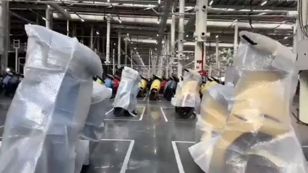 இன்று தொடங்குகிறது ஓலா மின்சார ஸ்கூட்டர்களின் டெலிவரி பணிகள்... இதுக்குதாங்க ரொம்ப நாளா காத்திருக்கோம்!