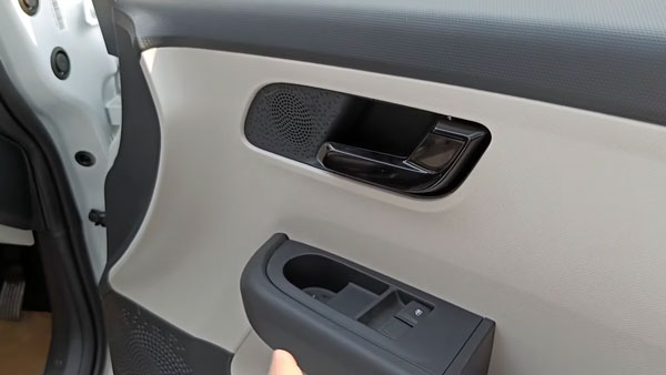 புதிய டாடா அல்ட்ராஸ் எக்ஸ்இ+ வேரியண்ட் இவ்வாறான தோற்றத்தில்தான் இருக்கும்!! முதல் வீடியோ இணையத்தில் வெளியீடு!