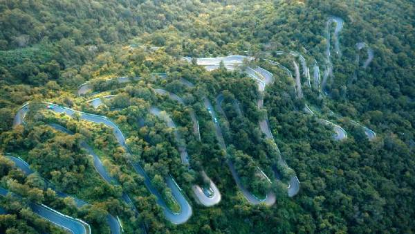 ஆனந்த் மஹிந்திராவின் ட்விட்டால் உலகளவில் ட்ரெண்டாகிய நமது கொல்லிமலை!! பைக் ரைடர்ஸ் குவிய போறாங்க...!