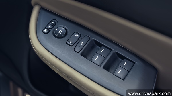 சேல்ஸ் ரொம்ப 'டல்' ஆயிருச்சு... இந்தியாவில் ஹோண்டா நிறுவனத்தை தூக்கி நிறுத்தும் ஒரே கார் இதுதான்!