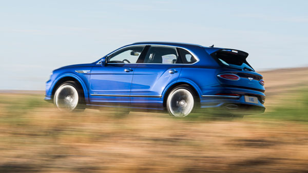 ஆண்டுக்கு ஒன்று வீதம் 5 எலெக்ட்ரிக் கார்களை களமிறக்க பிரபல நிறுவனம் திட்டம்... சூப்பரான முடிவு எடுத்திருக்காங்க!