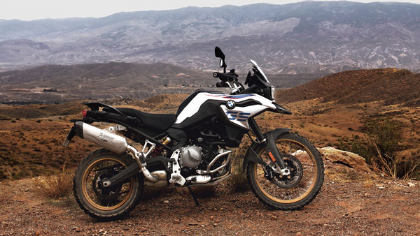 கார்களைபோல் பைக்கில் அட்ஜெஸ்ட் செய்யும் இருக்கை... ஆஹா அப்போ இனி பைக் ரைடை இன்னும் என்ஜாய் பண்ணலாம்!