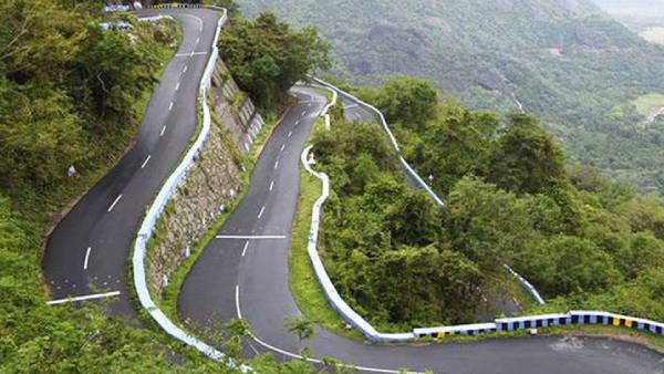 ஆனந்த் மஹிந்திராவின் ட்விட்டால் உலகளவில் ட்ரெண்டாகிய நமது கொல்லிமலை!! பைக் ரைடர்ஸ் குவிய போறாங்க...!