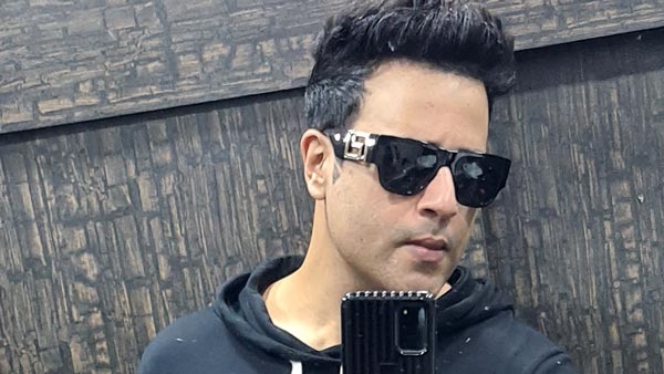 கப்பல் போன்ற சொகுசு காரை வாங்கிய காமெடி நடிகர்... எப்பா இந்த காரோட விலை இவ்ளோ அதிகமா!!