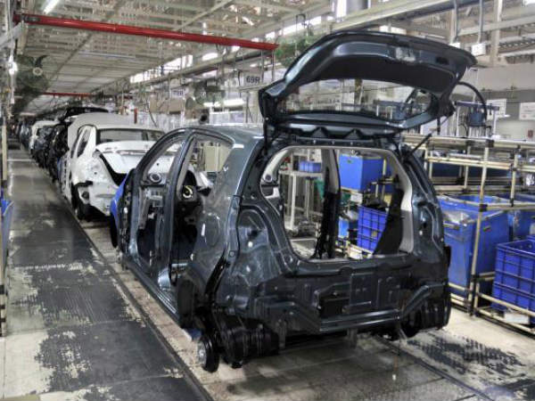 உள்நாட்டு விற்பனையில், மாருதி கார்களுக்கே இந்த நிலைமையா!! 2022-ஆவது நல்ல ஆண்டாக அமையுமா?