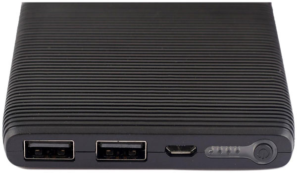 விமானத்தில் பவர் பேங்க்கை கொண்டு செல்ல முடியுமா? அடிக்கடி போறவங்களுக்கு கூட இந்த வினோதமான ரூல்ஸ் தெரியாது!