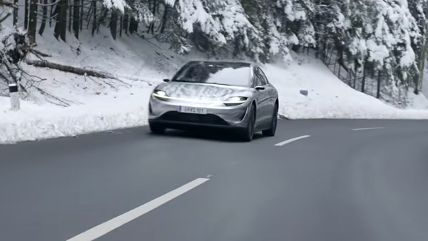 முதல் சோனி எலக்ட்ரிக் காரின் சோதனை ஓட்டம் துவங்கியது!! அதிகப்பட்சமாக 240kmph வேகத்தில் செல்லக்கூடியதாம்..!