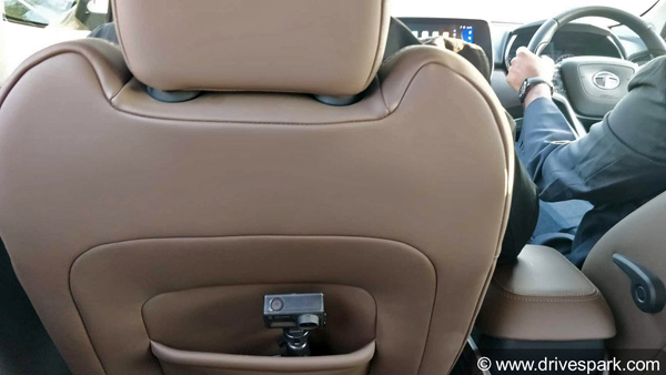 புதுசா கார் வாங்கறப்ப இன்டீரியரில் எதையெல்லாம் கவனிக்கனும் தெரியுமா? இந்த விஷயத்தை யாரும் சொல்ல மாட்டாங்க!