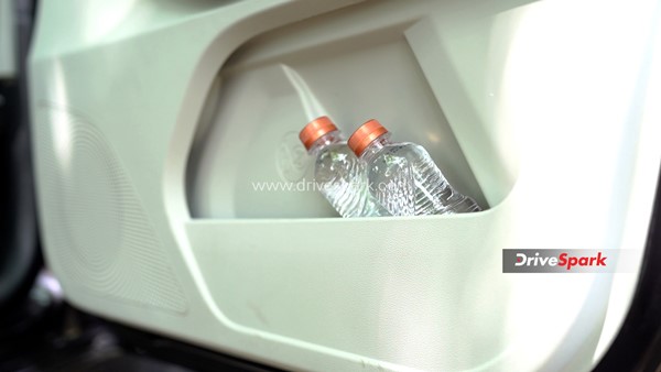 உச்சகட்ட பாதுகாப்பு... டாடா டியாகோ சிஎன்ஜி கார் ஓட்டுவதற்கு எப்படி இருக்கு தெரியுமா? டெஸ்ட் டிரைவ் ரிவியூ!