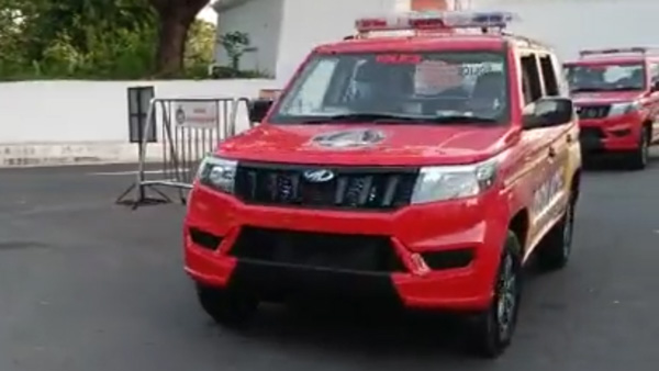 காவல்துறைக்கு இந்த சூப்பரான காரா! புதிய ஆணையரகங்களுக்கு வழங்கப்பட்ட மஹிந்திரா கார்கள்... இதோட விலை எவ்வளவு தெரியுமா?