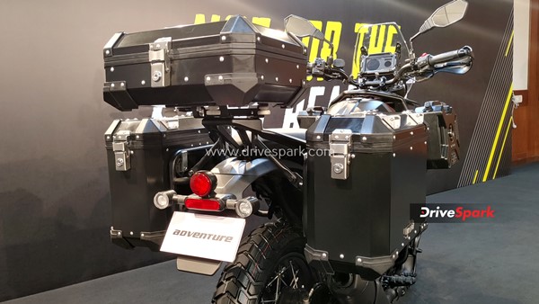 ஓட்டி ரொம்ப வருஷம் ஆச்சு... இந்தியாவில் யெஸ்டி பைக்குகளின் டெலிவரி தொடங்கியது... ரசிகர்கள் உற்சாகம்!