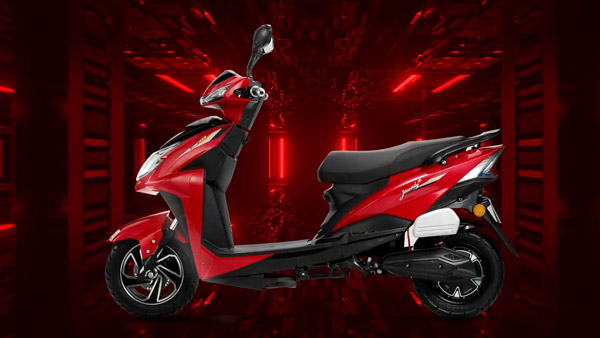 அமோ ஜான்டி ப்ளஸ் எலெக்ட்ரிக் ஸ்கூட்டர் அறிமுகம்... பிரஷ்லெஸ் டிசி மோட்டார், ஃபாஸ்ட் சார்ஜ் வசதிகளுடன் வந்திருக்கு!