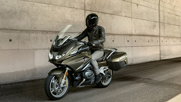 கிட்டத்தட்ட ரூ.28 லட்சத்தில் புதிய பிஎம்டபிள்யூ க்ரூஸர் பைக்குகள்!! முன்பதிவுகள் இந்தியாவில் துவக்கம்!