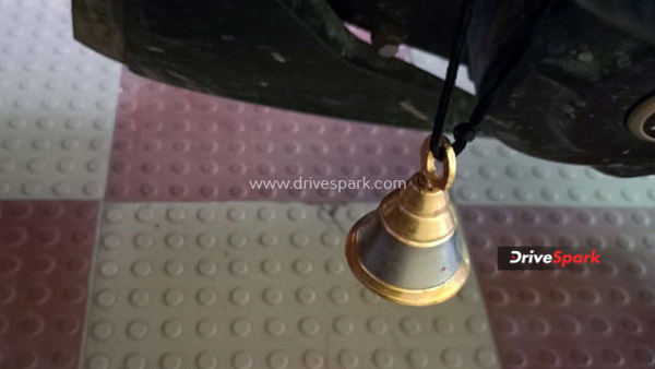 பச்சை கலர் பைக்கை யாருமே வாங்க மாட்டாங்க... ஏன் தெரியுமா? இந்த விஷயம் இவ்ளோ நாளா நமக்கு தெரியாம போச்சே!