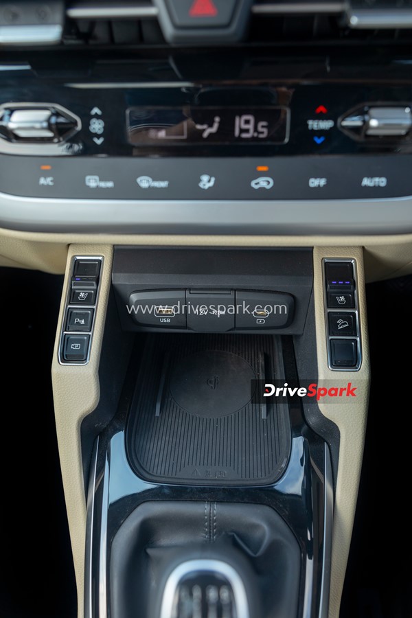 இத்தன சூப்பரான எம்பிவி காரோட ஆரம்ப விலை இவ்ளோதான!.. இன்னோவா க்ரிஸ்டாவிற்கு நிஜமாகவே செம்ம சவால்!