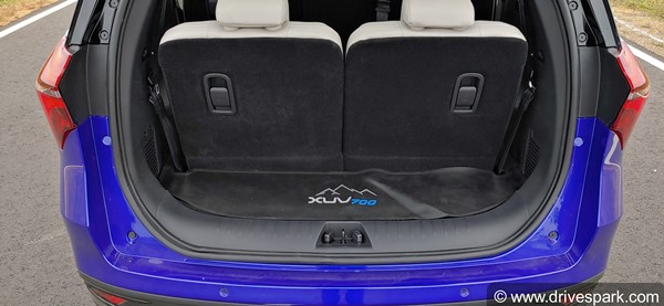 எக்ஸ்யூவி700 காரை இவ்ளோ பேர் புக்கிங் பண்ணியிருக்காங்களா? மஹிந்திரா நிறுவனமே இதை எதிர்பார்த்திருக்காது!