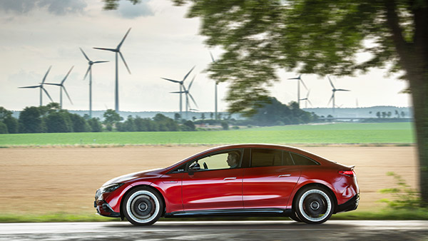 மெர்சிடிஸ்-ஏஎம்ஜி பிராண்டில் இரண்டாவது எலக்ட்ரிக் கார்... இக்யூஇ!! இரு வெர்சன்களில் வெளியீடு!