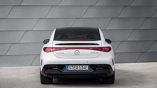 மெர்சிடிஸ்-ஏஎம்ஜி பிராண்டில் இரண்டாவது எலக்ட்ரிக் கார்... இக்யூஇ!! இரு வெர்சன்களில் வெளியீடு!