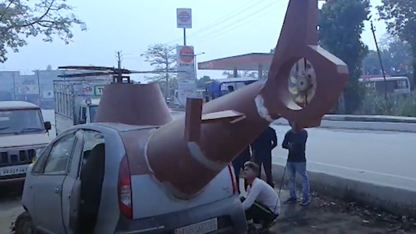 திருமணத்திற்கு ஹெலிகாப்டர் காரை புக்கிங் செய்ய போட்டி போடும் மக்கள்! வாடகை எவ்ளோனு தெரிஞ்சா ஆச்சரியப்படுவீங்க!