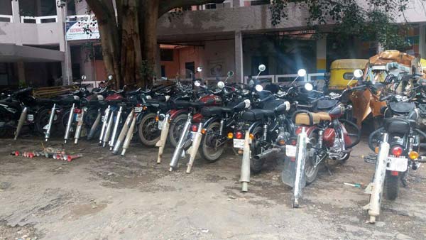 காவல் துறை அதிரடி உத்தரவு... ராயல் என்பீல்டு பைக் உரிமையாளர்கள் கலக்கம்... இனி ரோட்ல நிம்மதியா போலாம்!