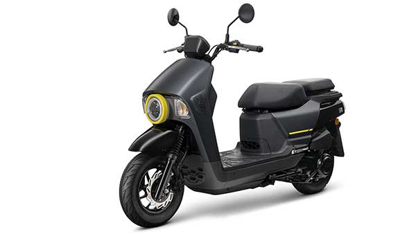 அசத்தலான வடிவில் தைவான் நாட்டின் 4மைகா ஸ்கூட்டர்கள்!! 125சிசி & 150சிசி வெளியீடு!