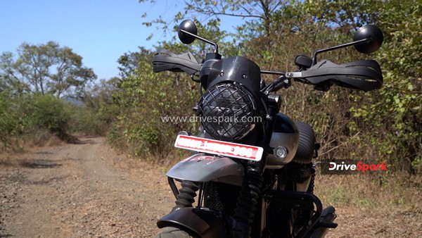 ரைடிங் அனுபவம் சூப்பர்... யெஸ்டி ஸ்கிராம்ப்ளர் மோட்டார்சைக்கிள் ஓட்ட எப்படி இருக்கு?.. இதோ ரிவியூ தகவல்!