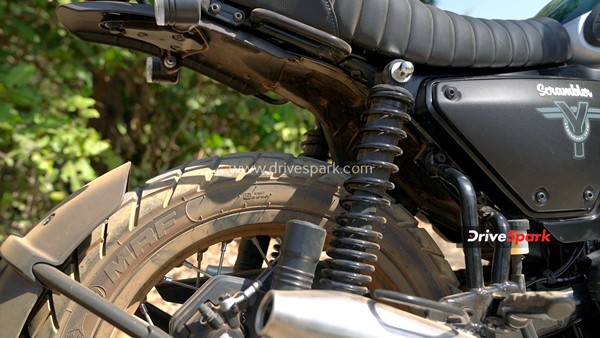 ரைடிங் அனுபவம் சூப்பர்... யெஸ்டி ஸ்கிராம்ப்ளர் மோட்டார்சைக்கிள் ஓட்ட எப்படி இருக்கு?.. இதோ ரிவியூ தகவல்!