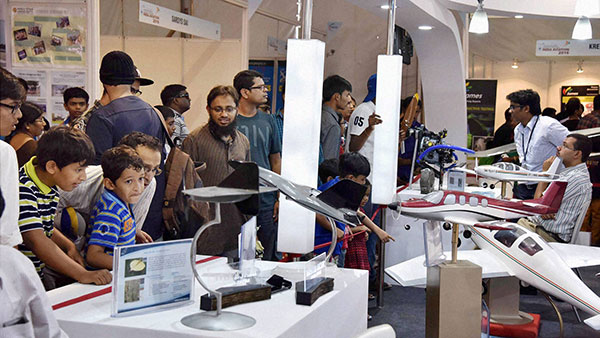 தொடங்கியது விங்ஸ் இந்தியா 2022! ஆசியாவின் மாபெரும் விமான கண்காட்சி... எங்கு? எத்தனை நாட்கள் நடைபெறுகிறது?