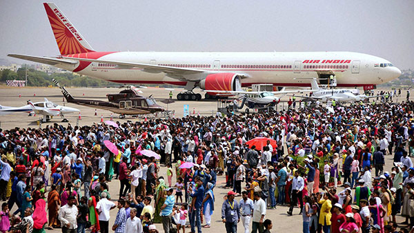 தொடங்கியது விங்ஸ் இந்தியா 2022! ஆசியாவின் மாபெரும் விமான கண்காட்சி... எங்கு? எத்தனை நாட்கள் நடைபெறுகிறது?