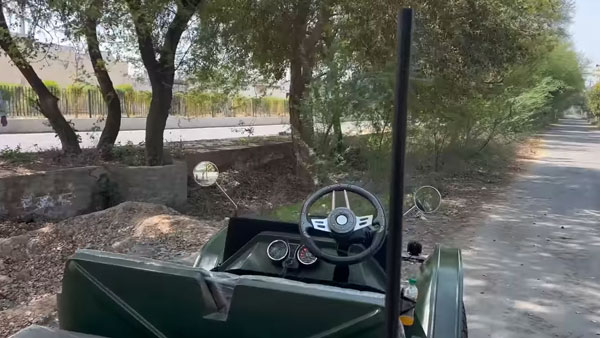 மாருதி ஆல்டோ & புல்லட் பைக்கின் பாகங்களுடன் எலக்ட்ரிக் விண்டேஜ் கார்!! யார் வேண்டுமானாலும் வாங்கலாமாம்!