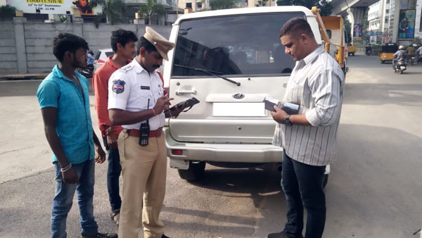 காவல் துறை திடீர் நடவடிக்கை... நிலுவையில் உள்ள அபராதத்தை செலுத்த வாகன ஓட்டிகள் தீவிரம்... ஏன் தெரியுமா?