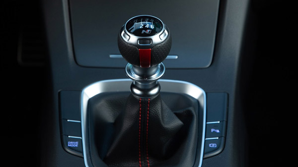 இந்தியாவில் இத்தன விதமான தானியங்கி டிரான்ஸ்மிஷன் தேர்வுகள் கிடைக்குதா!! டாப் 5 ஆட்டோமேட்டிக் டிரான்ஸ்மிஷன்களும், அவற்றின் சிறப்புகளும்...