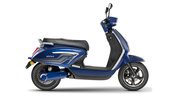 சிங்கிள் சார்ஜில் 130 கிமீ ஓடும்! சூப்பரான விலையில் புதிய எலெக்ட்ரிக் ஸ்கூட்டர்கள் அறிமுகம்! எவ்ளோனு தெரியுமா?