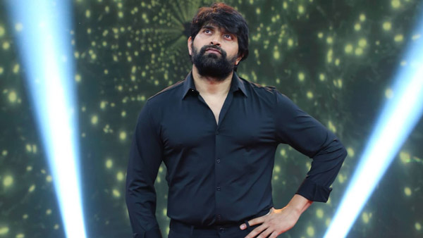 'பீஸ்ட்' படக்குழுவின் மிக முக்கிய நபருக்கு புதிய காரை பரிசளித்த கன்னட நடிகர்... ஓஹோ அதுக்காகதான் குடுத்தாரா?