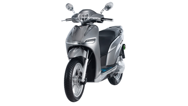 சிங்கிள் சார்ஜில் 160 கிமீ ஓடும்! இந்த விலைக்கு இப்படி ஒரு எலெக்ட்ரிக் ஸ்கூட்டரா? இப்பவே வாங்கணும் போல இருக்கே