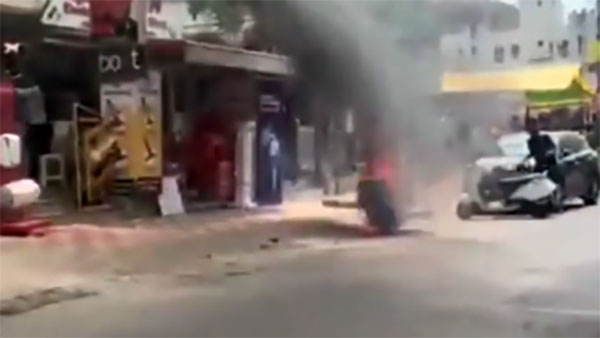 பற்றி எரியும் எலெக்ட்ரிக் ஸ்கூட்டர்கள்... உயிர்களை காவு வாங்குவதால் அதிர்ச்சி... ஒரே வாரத்தில் 4 சம்பவங்கள்!