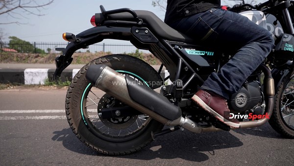 ராயல் என்பீல்டின் புதிய ஸ்க்ராம் 411 பைக் எப்படி உள்ளது? டெஸ்ட் ரைடு ரிவியூ!! ஹிமாலயனுக்கு இணையானதுதானா?